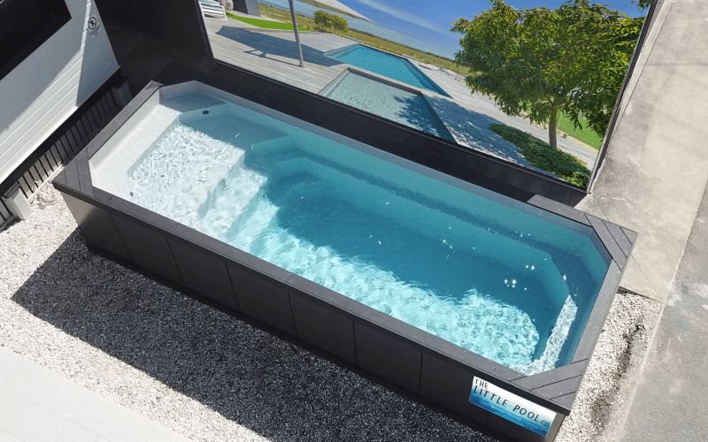 Fibreglass self standing above ground pool - Relax Model