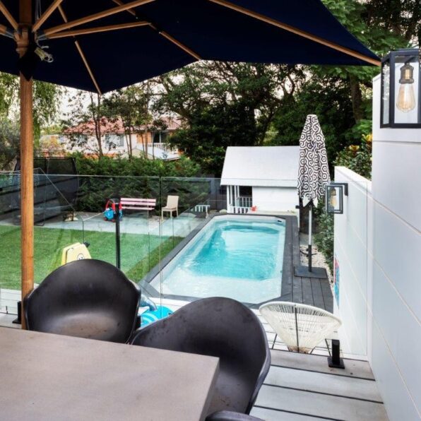 Relax above ground plunge pool installation with wooden deck 4