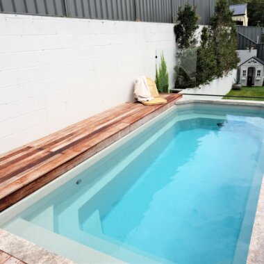 Little Pools Relax 5.2 Marble plunge pool installation