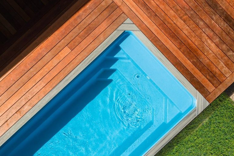 Relax Little Pool Ice Blue Colour