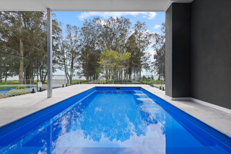 Little Pools Play 6 Max Installation 07