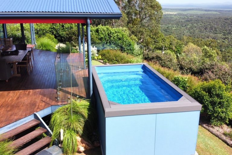 Little Pool Relax 4 Royal Blue Installation